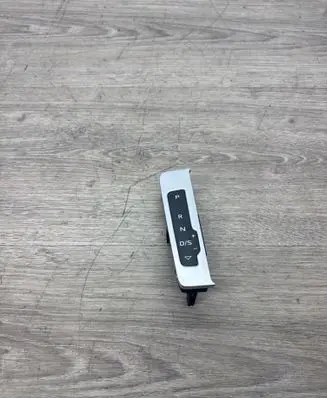 Audi A3 S3 8V Gear shift selector indicator 8V1713463B