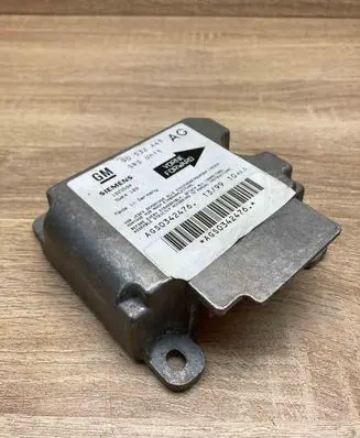 Opel Corsa B Airbag control unit/module 90532443 5WK4189