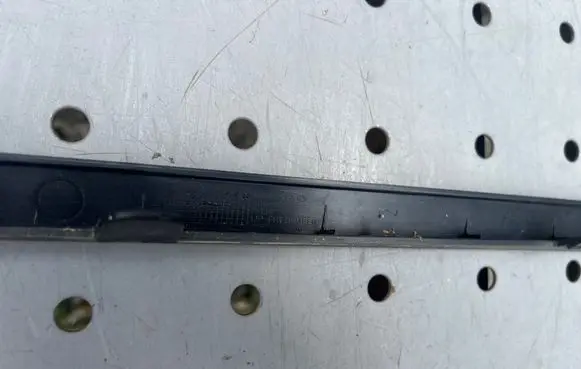 KIA Sportage Front bumper splitter molding 86591R2000