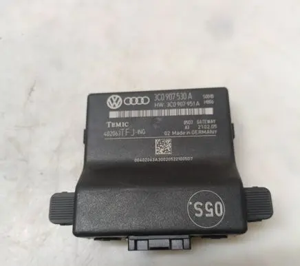 Volkswagen PASSAT B6 Gateway control module 3C0907530A 402063 3C0907951A