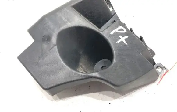 Rear bumper mounting bracket