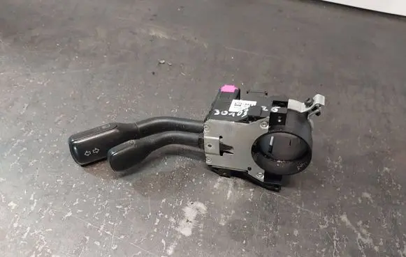 Audi A4 S4 B5 8D Indicator stalk 4D0953513D