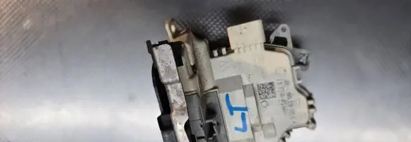 Audi A4 S4 B8 8K Rear door lock 8K0839015C