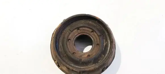 Renault Clio II Coil spring mount 