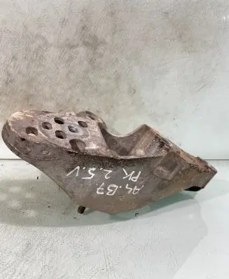 Audi A4 S4 B7 8E 8H Engine mounting bracket 8e0199351