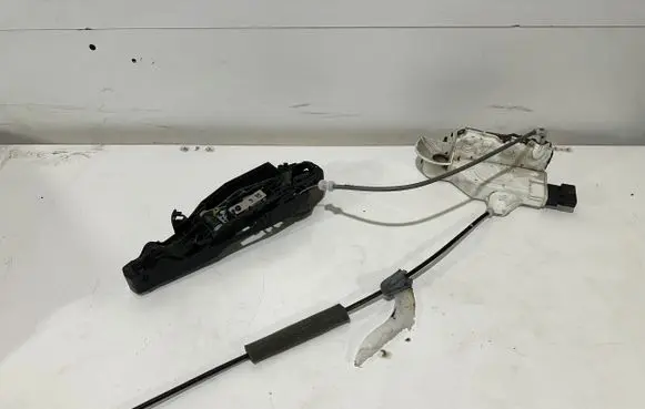 Citroen C-Elysée Front door lock 755051