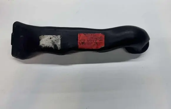 Intercooler hose/pipe