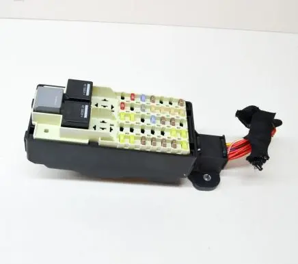 Jaguar F-Pace Fuse module