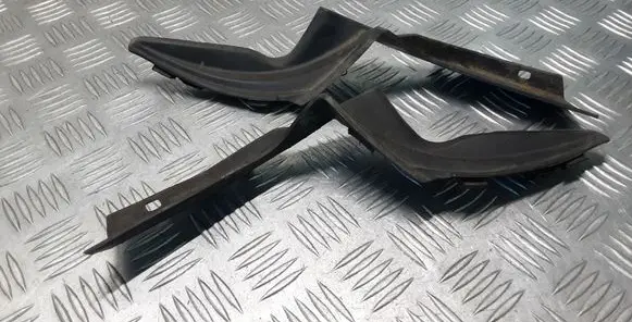 Toyota Hilux VIII Wiper trim 538670K100 538660K100