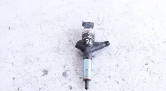 Subaru Forester SJ Fuel injector 16613AA030