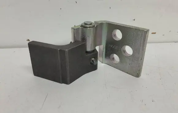 Mercedes-Benz Vito Viano W447 Front door hinge set A4477208400
