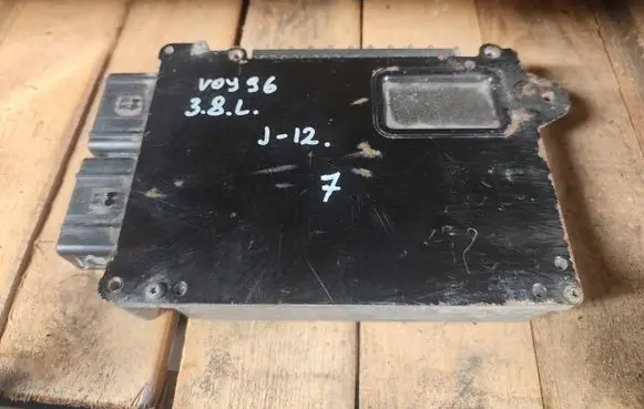 Chrysler Voyager Engine control unit/module 04727207AF 12669017