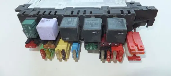 Mercedes-Benz CL C215 Fuse module 0315451633 A0315451633 05045133