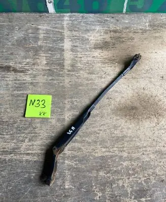 Volkswagen PASSAT B5 Front wiper blade arm 3B1955409C
