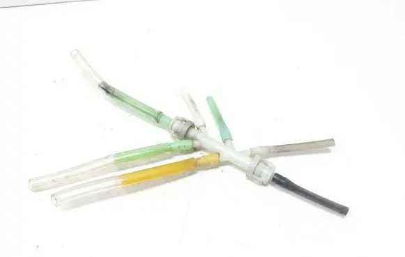 Audi A6 S6 C4 4A Vacuum line/pipe/hose