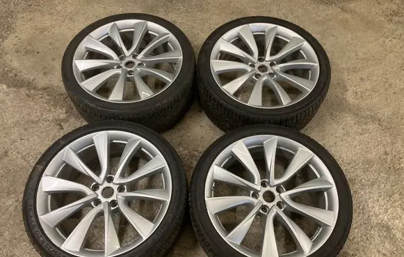 Tesla Model 3 R20 alloy rim 104422700D