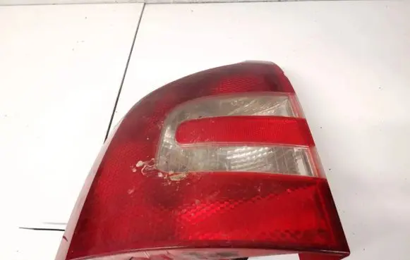 Skoda Octavia Mk2 (1Z) Rear/tail lights 1z9945095