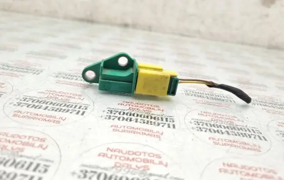 Volkswagen Touran I Airbag deployment crash/impact sensor 5M0909606A