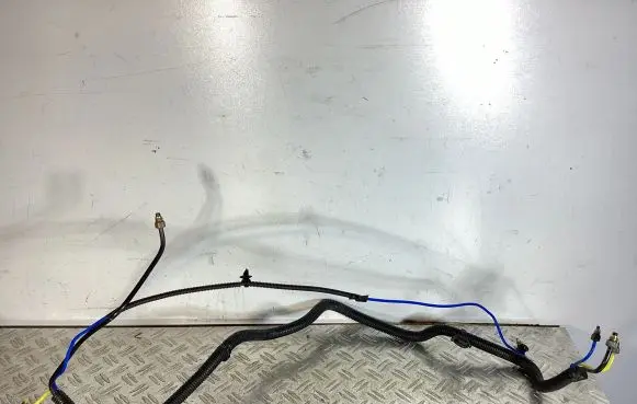 Tesla Model S Vacuum line/pipe/hose 106181100A
