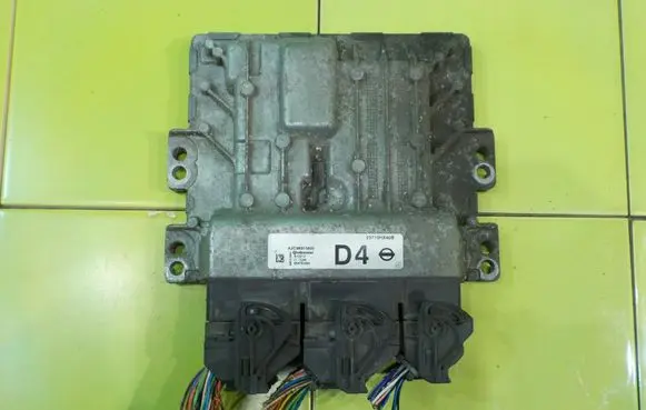 Nissan Pulsar Engine control unit/module 23710HX40B XP248