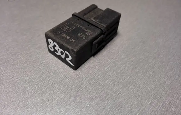 Mitsubishi Pajero Other relay MB953382 A1001X7