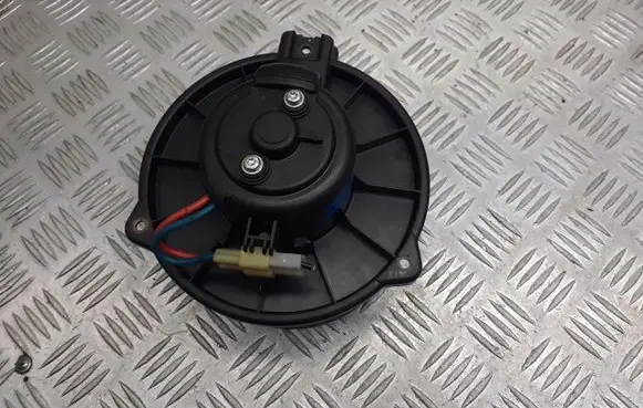 Mitsubishi Space Star Front door blower motor MF016070-0260