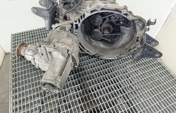 Hyundai Tucson JM Manual 6 speed gearbox S614JE
