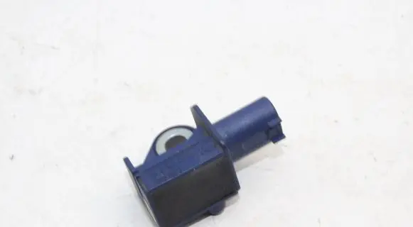 Mercedes-Benz E W212 Airbag deployment crash/impact sensor A2128204926