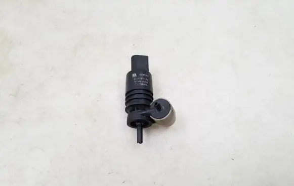 Opel Insignia A Windscreen/windshield washer pump 13250357