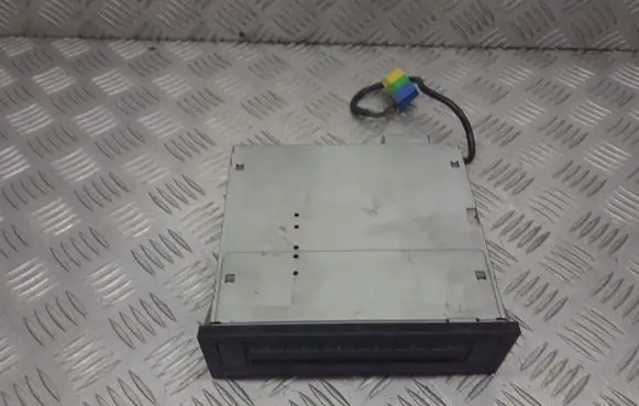 Volkswagen Polo IV 9N3 CD/DVD changer 6X0035110