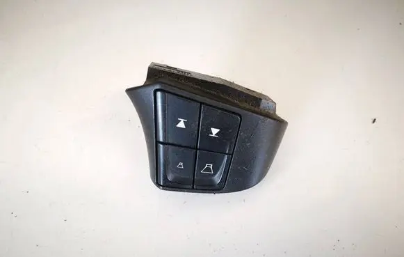 Volvo V50 Steering wheel buttons/switches 30710725