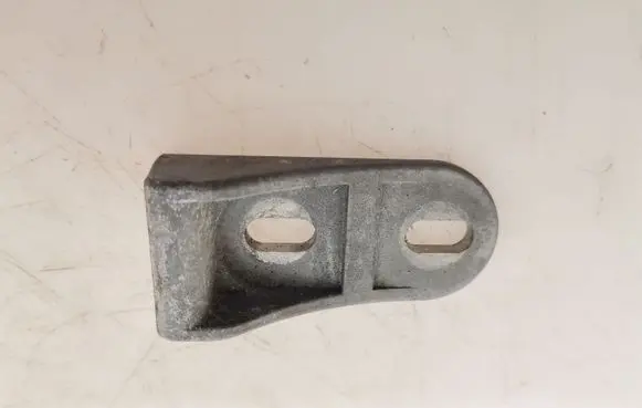 Iveco Daily 6th gen Rear door check strap stopper 104075
