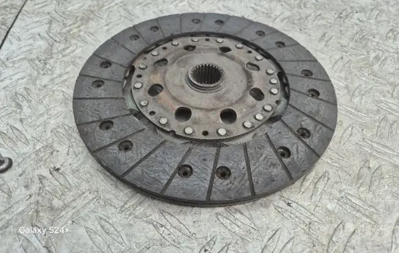 Mercedes-Benz C W204 Clutch pressure plate A0002529605
