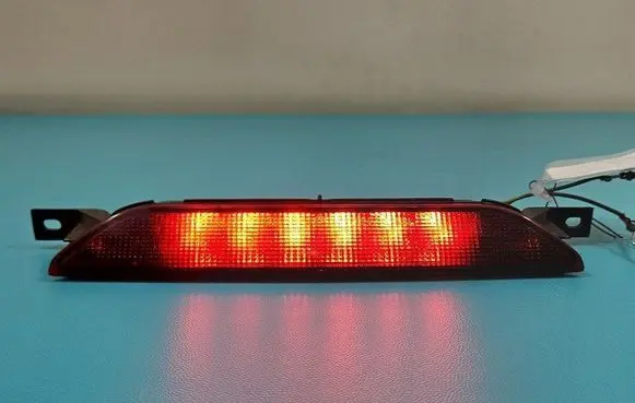 Jeep Grand Cherokee Third/center stoplight 05303754AF IMPRK1503578