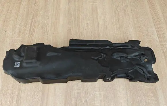 BMW X6 G06 Heat shield in engine bay 8490360