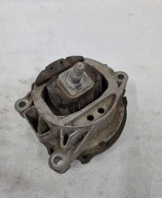 BMW 2 F22 F23 Engine mount bracket 6856183 200117 22116856183