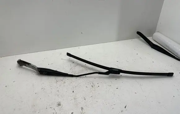Ford Kuga I Windshield/front glass wiper blade 