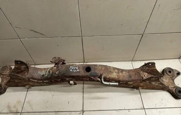 Audi A6 S6 C4 4A Rear axle beam 