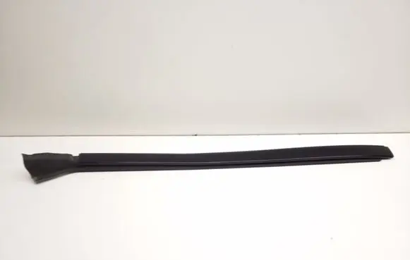 Mercedes-Benz GLK (X204) Windshield trim A2046904462