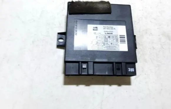 Seat Ibiza II (6k) Comfort/convenience module 6k0962258a 5wk46921