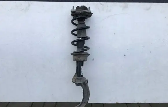 Audi A6 Allroad C7 Front shock absorber with coil spring 4G0031M
