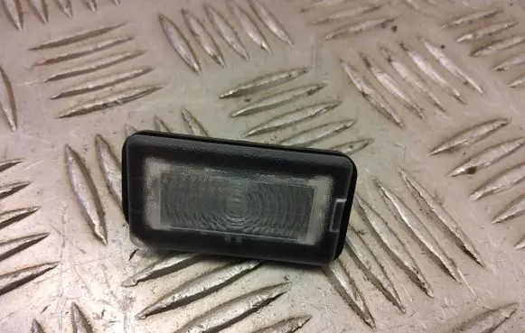 Tesla Model 3 Front seat light 100715170e