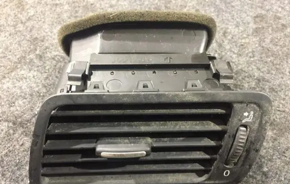 Volkswagen PASSAT B6 Dashboard side air vent grill/cover trim 3c2819701