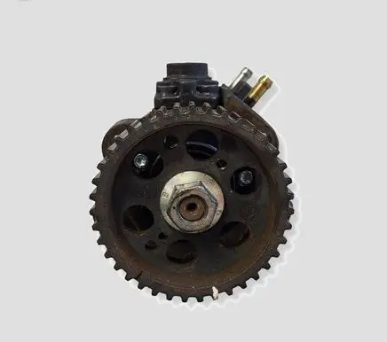Opel Insignia A Fuel injection high pressure pump 55571005 0445010193