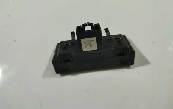 Other switches/knobs/shifts