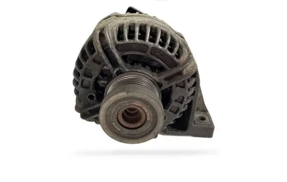 Volvo XC70 Generator/alternator 30667787 0124525060