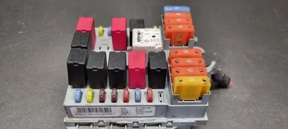 Fiat Croma Fuse module 51738102