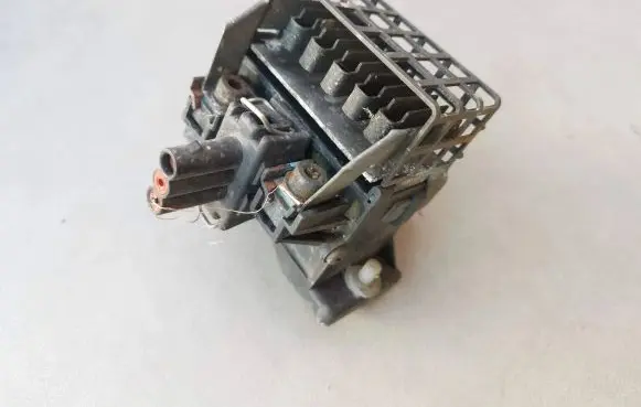 Volkswagen PASSAT B3 Glow plug pre-heat relay
