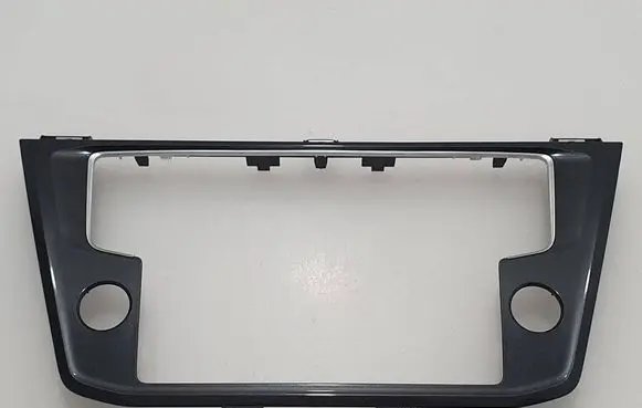 Volkswagen Tiguan Radio/GPS head unit trim 5NA858069 5NA858071C
