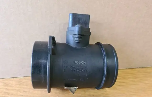 Audi A4 S4 B5 8D Mass air flow meter 0281002429